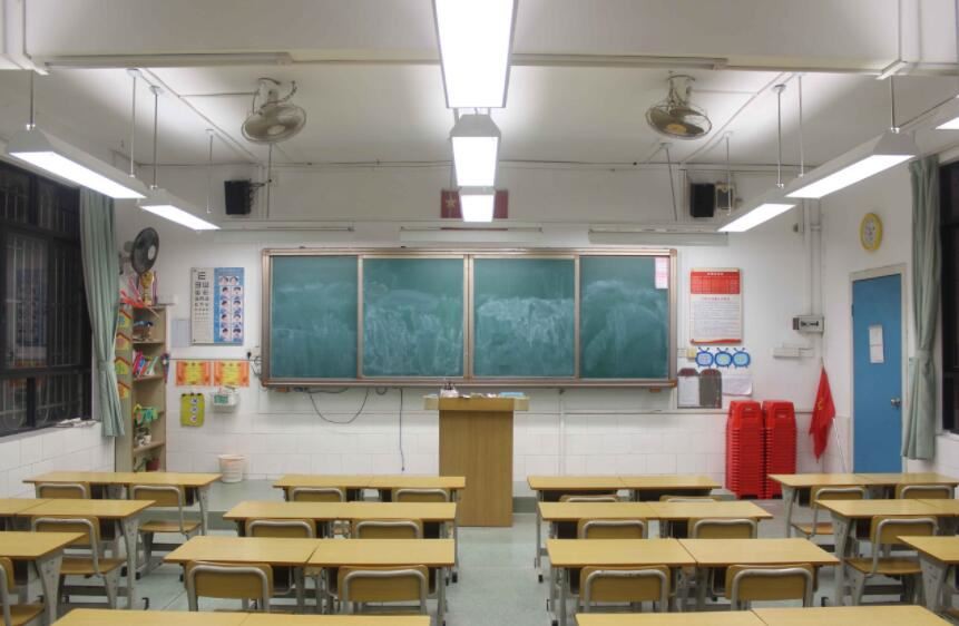 Where is the performance of classroom lights mainly reflected