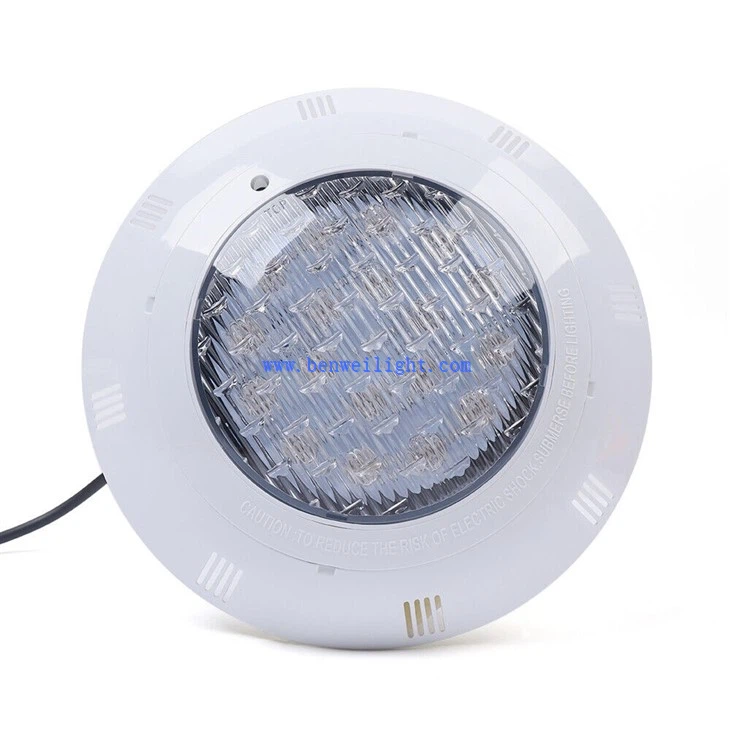 Wall mounted swimming pool light