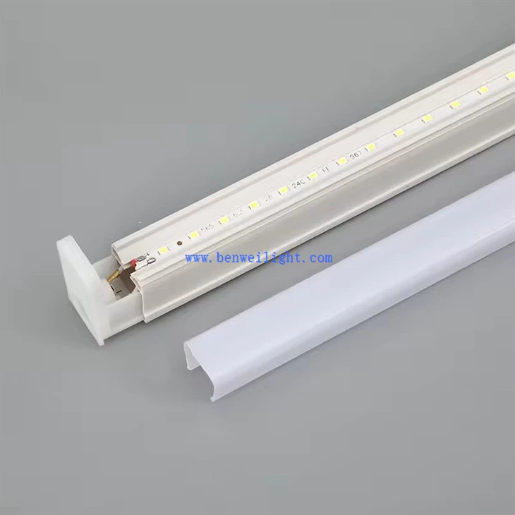 T5 Linkable Integrated LED Tube Light fixture with switch 2