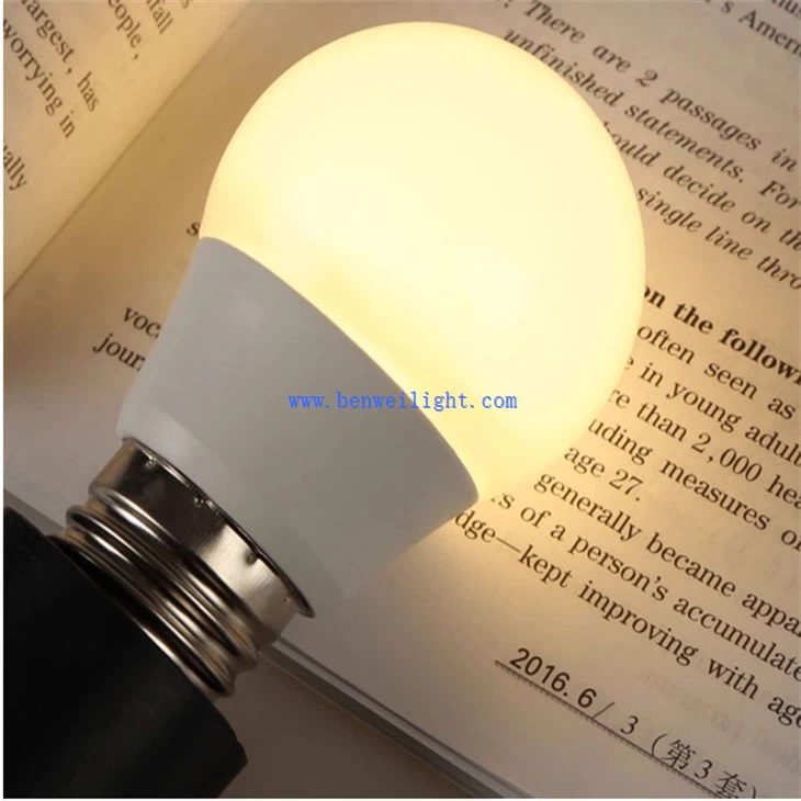 White Color Aluminum Body Led Bulb (5)